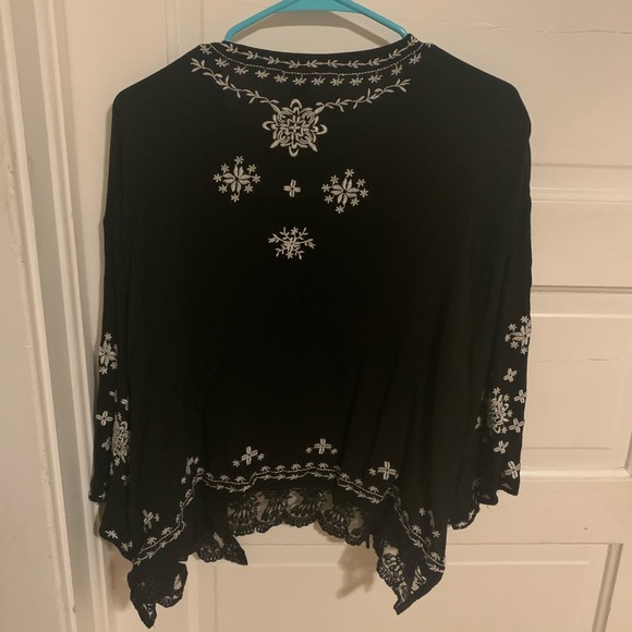 Forever 21 Black and White Kimono Size M - Picture 2 of 6